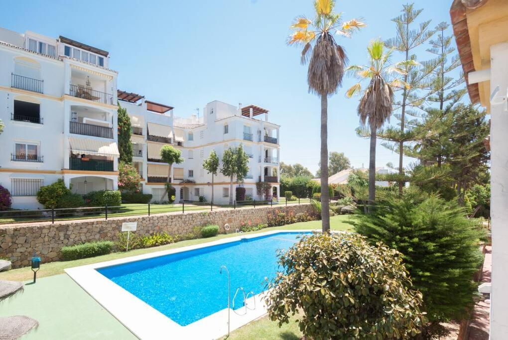 Apartamento Con Piscina Cerca Del Golf En Atalaya - Atalaya Del Golf 31 Estepona Exterior photo